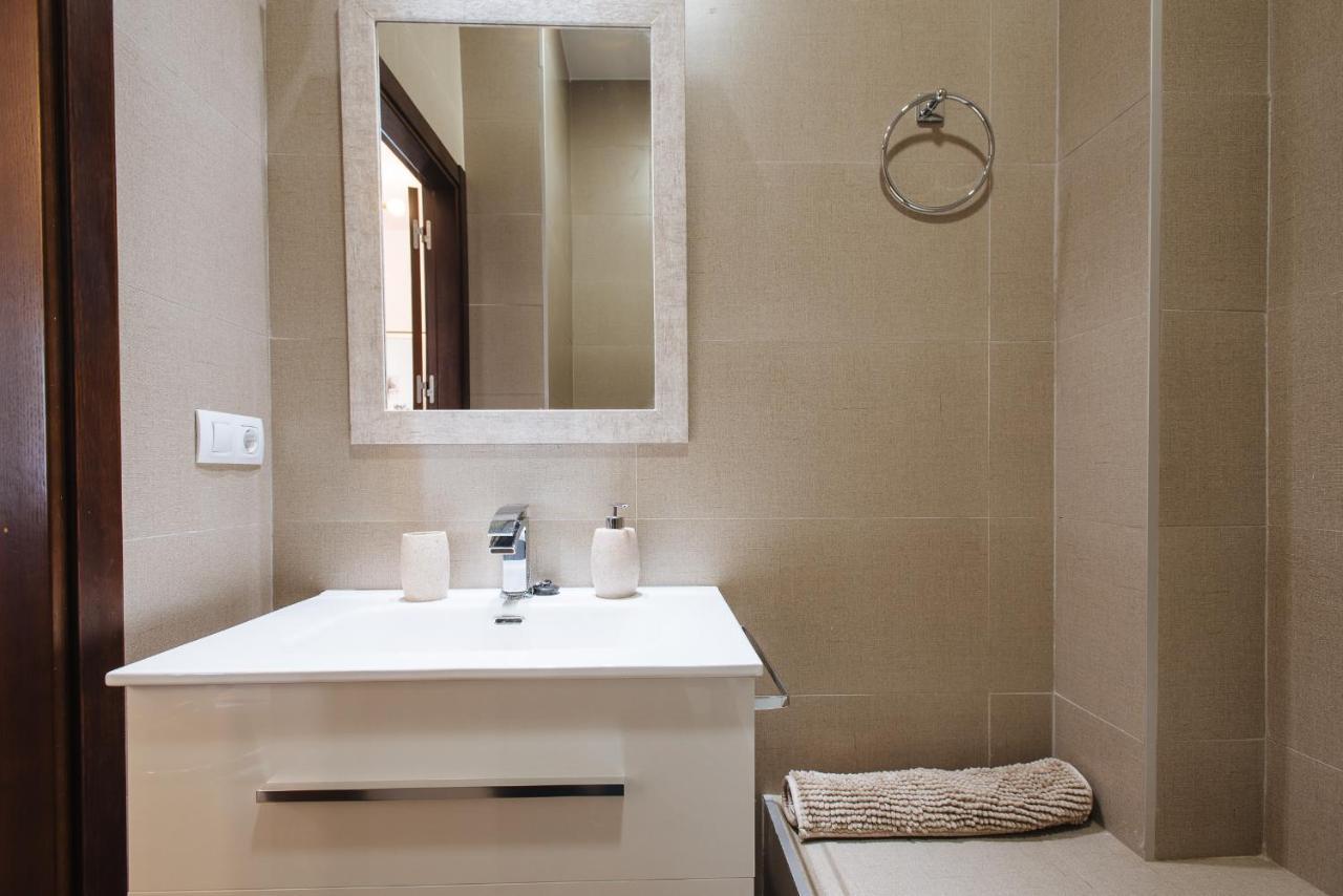 Apartamento Puerta Real - Free Parking Sewilla Zewnętrze zdjęcie