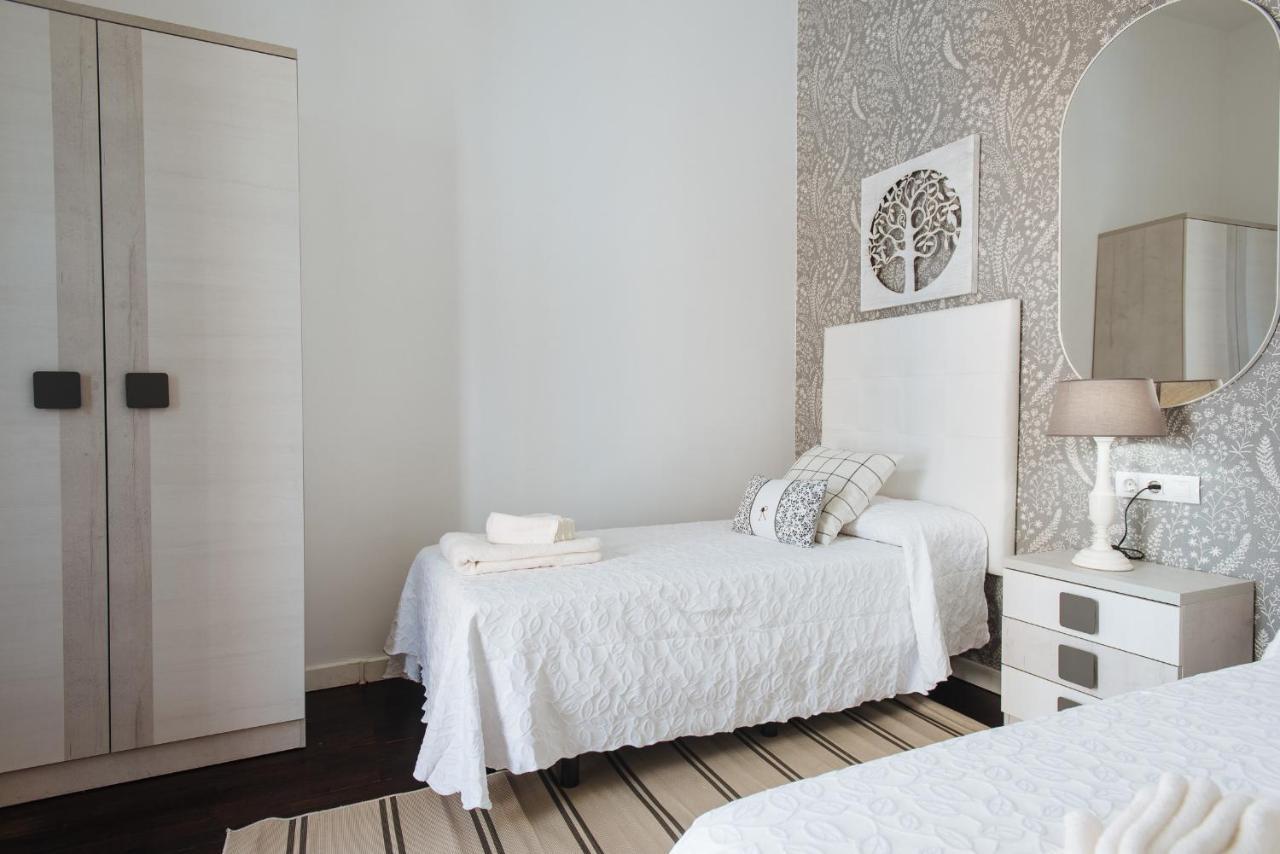 Apartamento Puerta Real - Free Parking Sewilla Zewnętrze zdjęcie